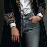 Blazer Slim Fit Noir à Imprimé Baroque pour Femmes
